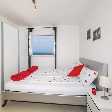 Apartman S Predivnim Pogledom Na More *