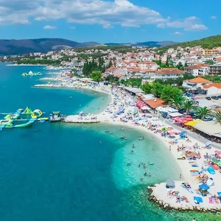 Apartman S Predivnim Pogledom Na More Trogir